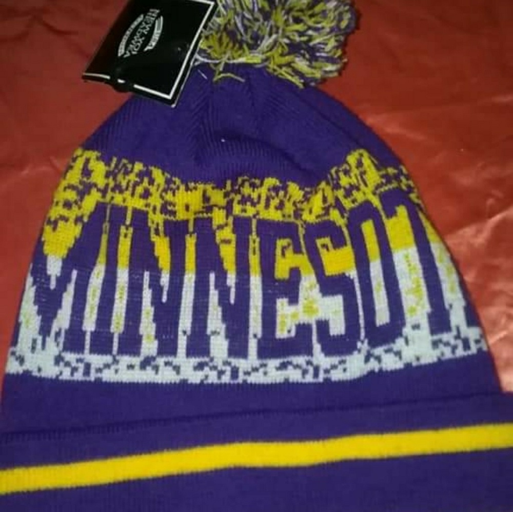 Hat - Picture 3 of 4